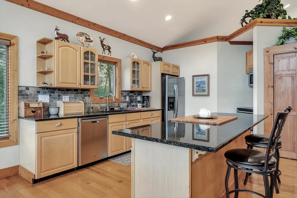 525 Harbor Drive Lancaster TN 38569