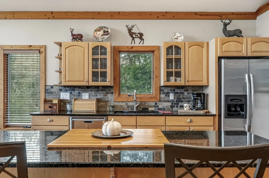 525 Harbor Drive Lancaster TN 38569