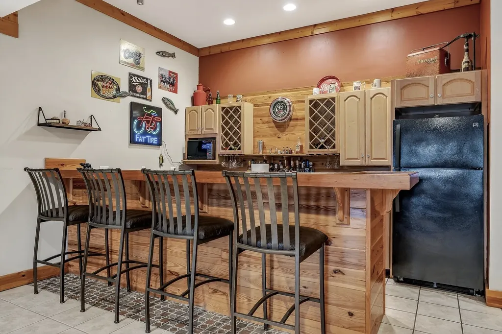 525 Harbor Drive Lancaster TN 38569