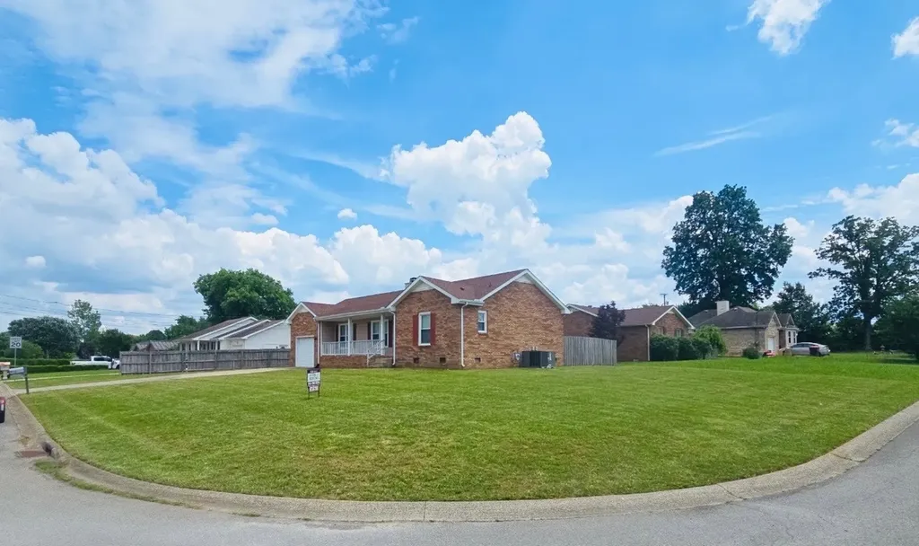 1000 Monica Drive Clarksville TN 37042