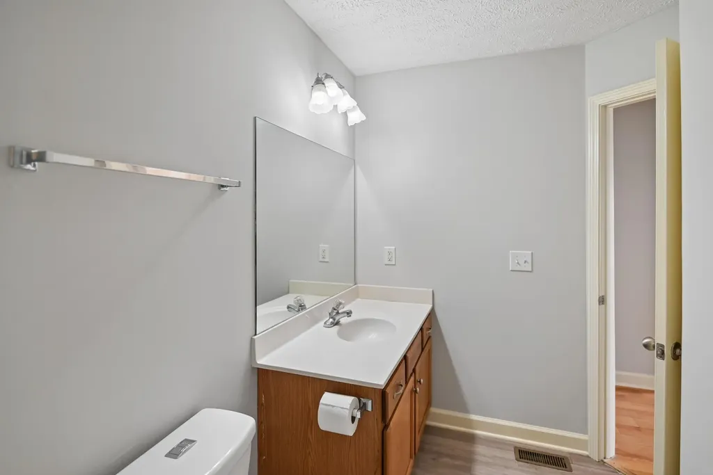 4740 Hammock Drive Murfreesboro TN 37128