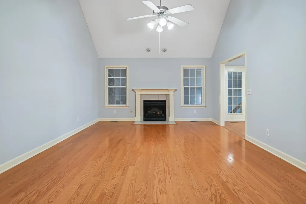 4740 Hammock Drive Murfreesboro TN 37128