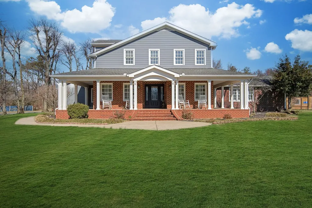 5032 Twin Lakes Drive Old Hickory TN 37138