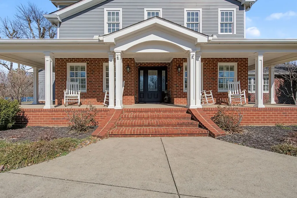 5032 Twin Lakes Drive Old Hickory TN 37138