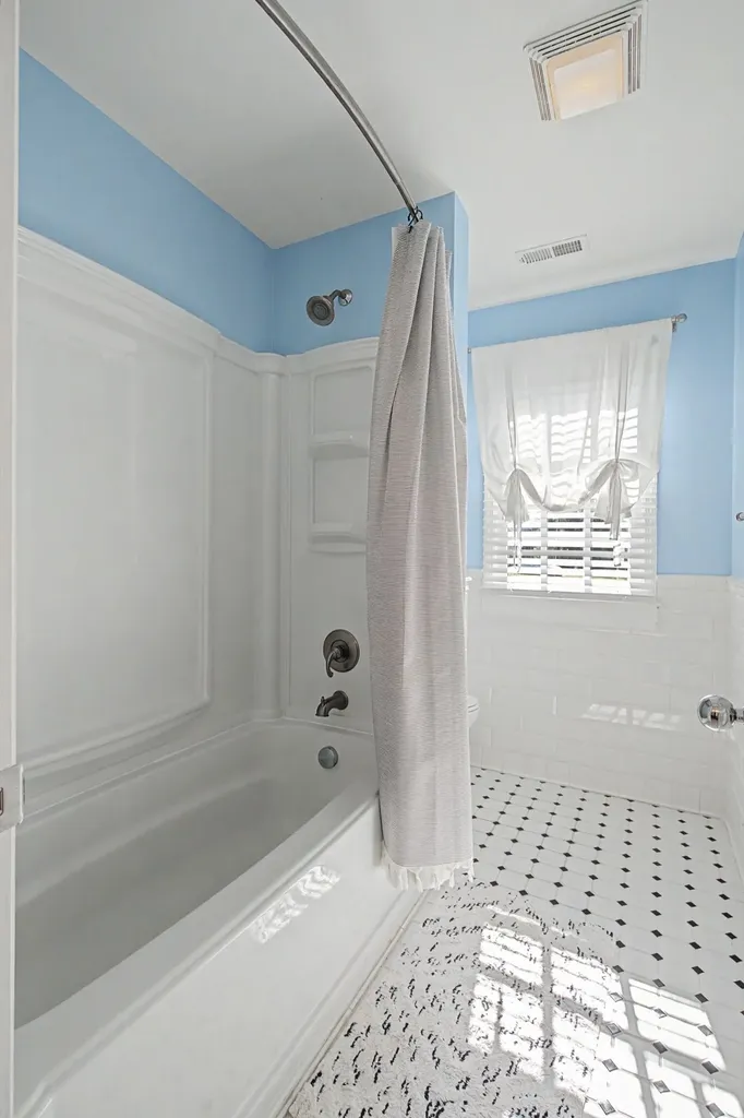 5032 Twin Lakes Drive Old Hickory TN 37138