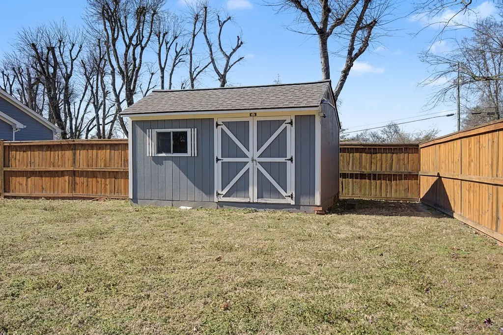 5032 Twin Lakes Drive Old Hickory TN 37138