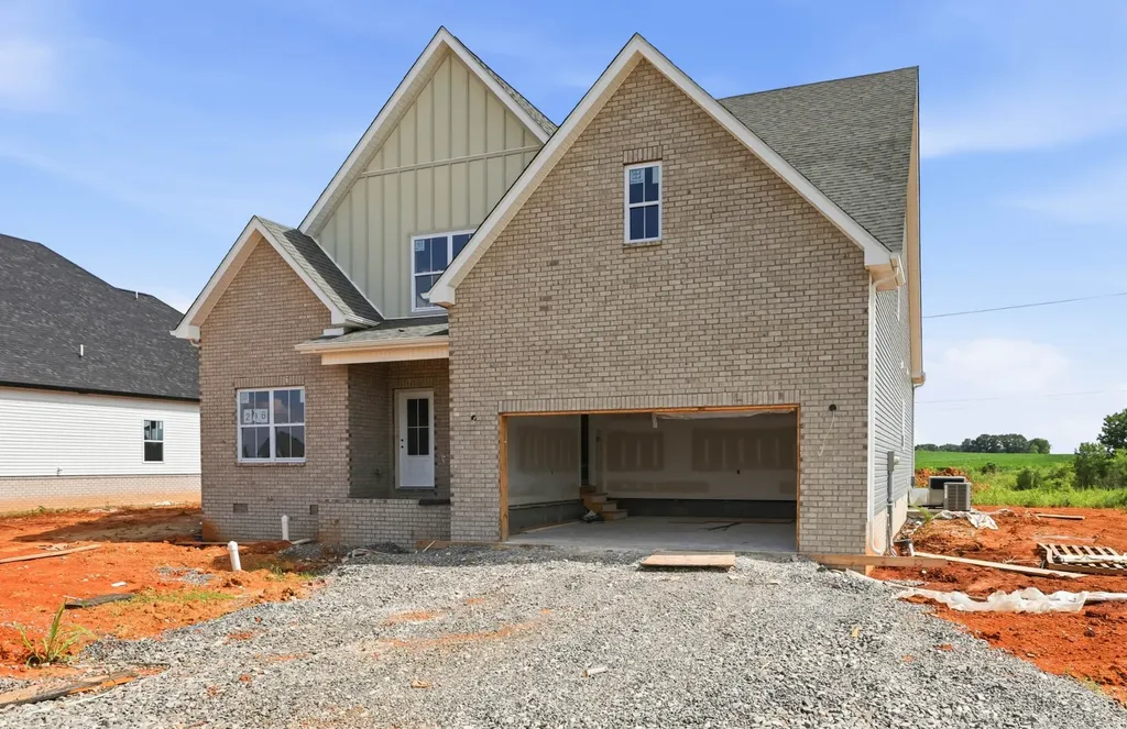210 Low Plains Lane Clarksville TN 37043