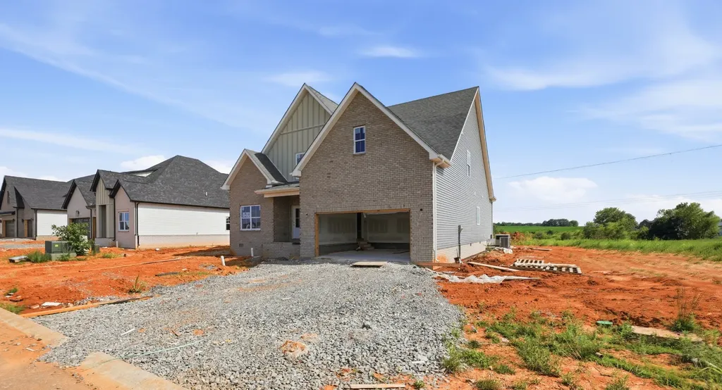 210 Low Plains Lane Clarksville TN 37043