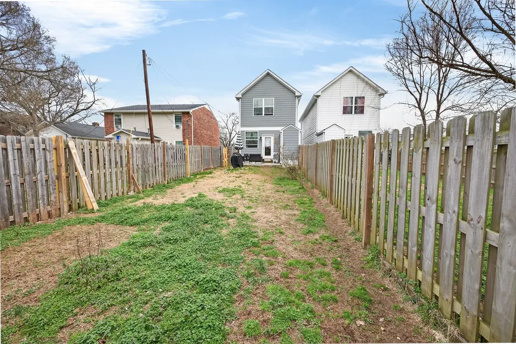 722 Cole Avenue Lebanon TN 37087