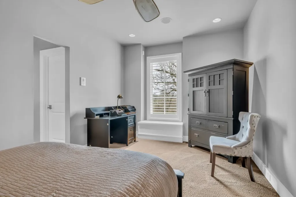 2080 Nashville Highway Columbia TN 38401