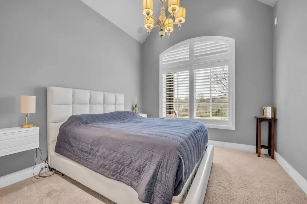 2080 Nashville Highway Columbia TN 38401