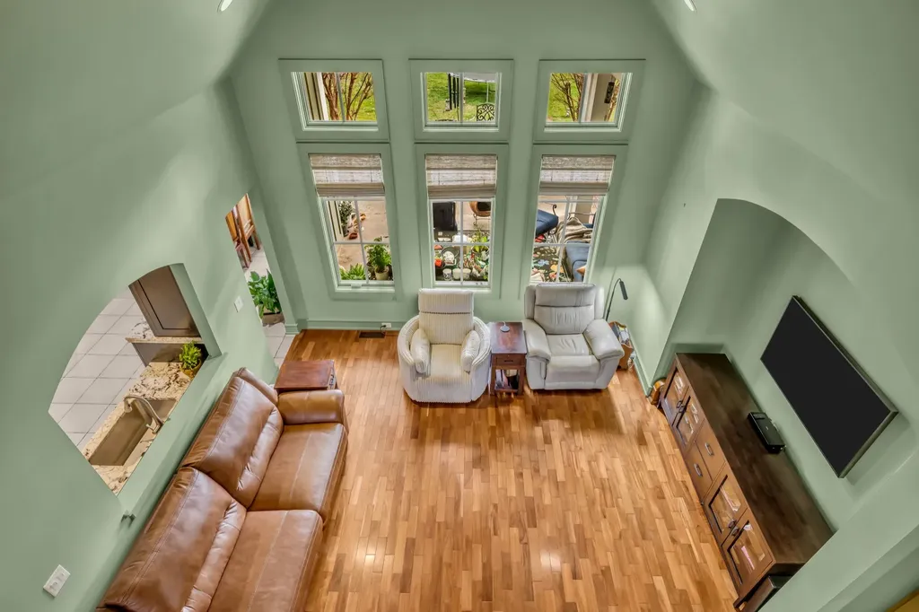 2080 Nashville Highway Columbia TN 38401