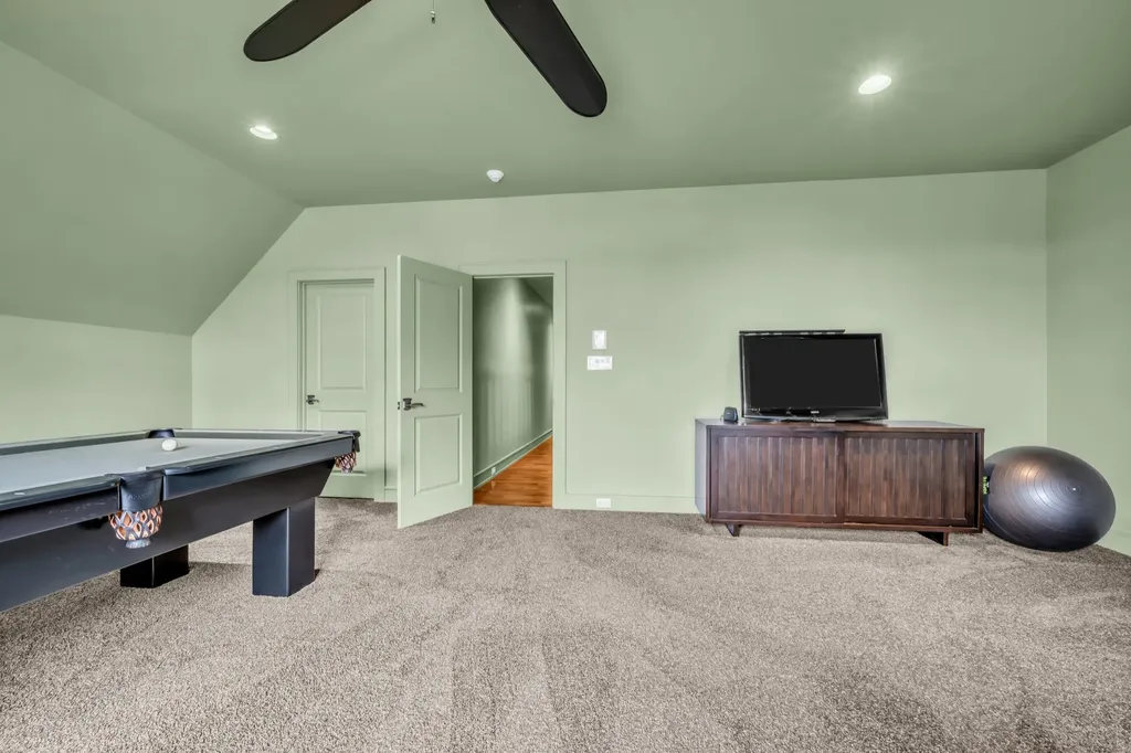 2080 Nashville Highway Columbia TN 38401