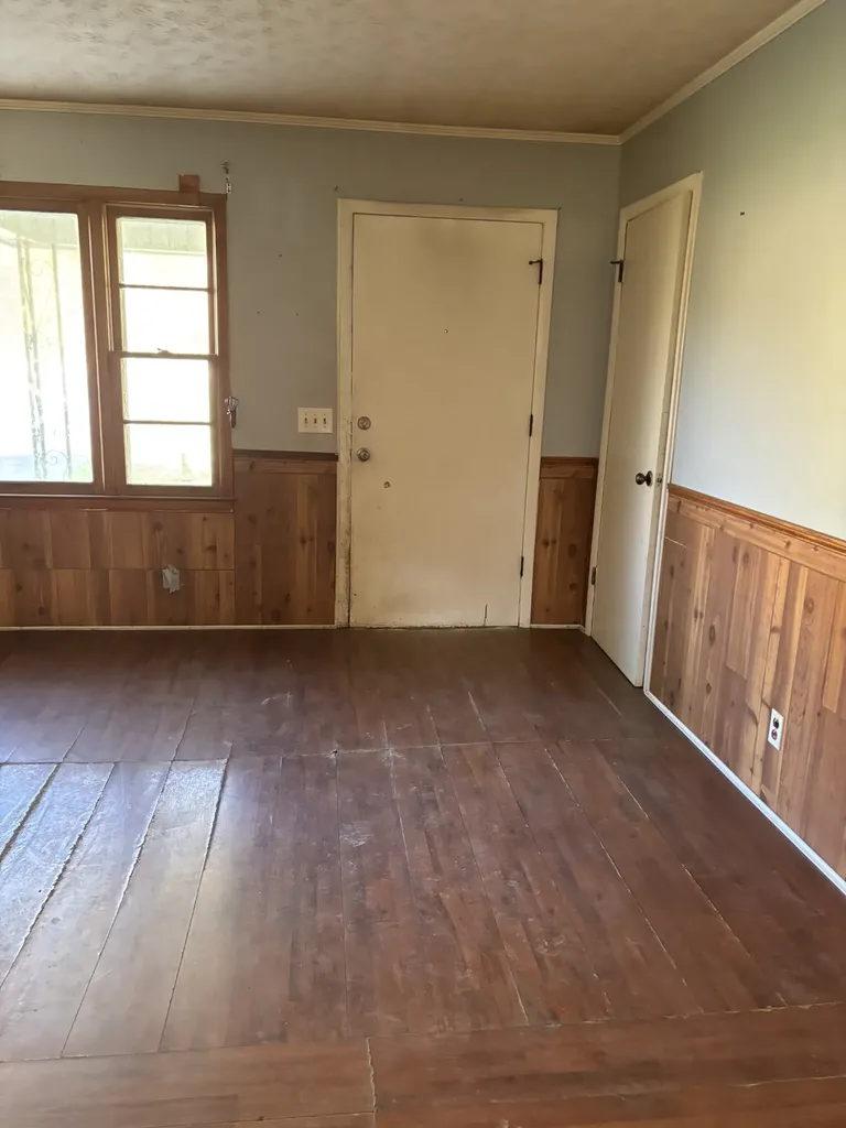 1711 N Grundy Quarles Highway Gainesboro TN 38562