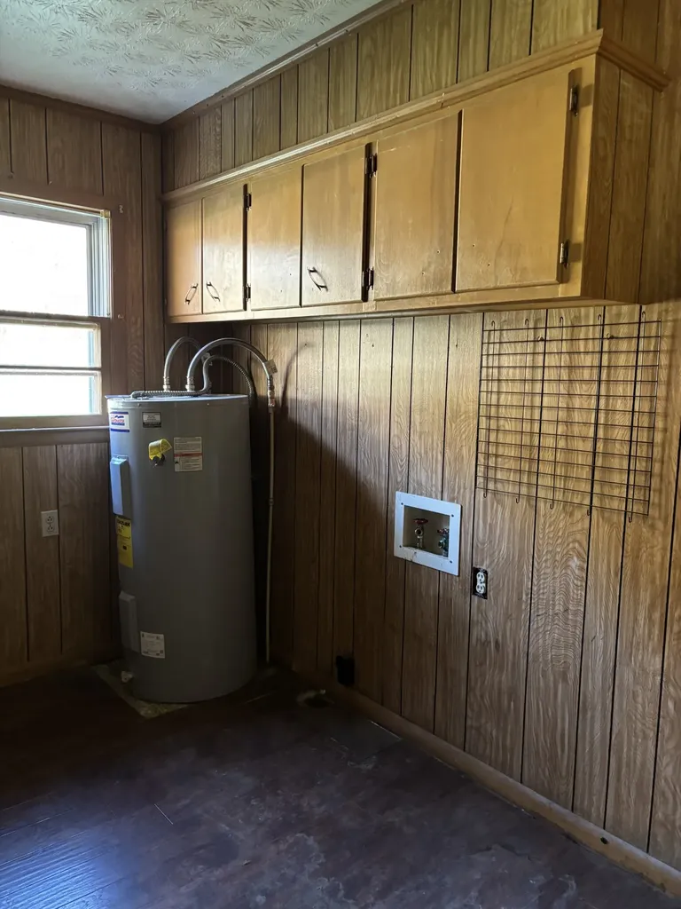 1711 N Grundy Quarles Highway Gainesboro TN 38562