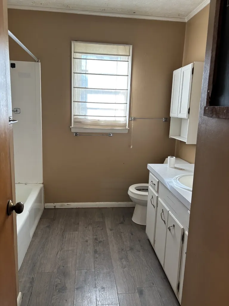 1711 N Grundy Quarles Highway Gainesboro TN 38562