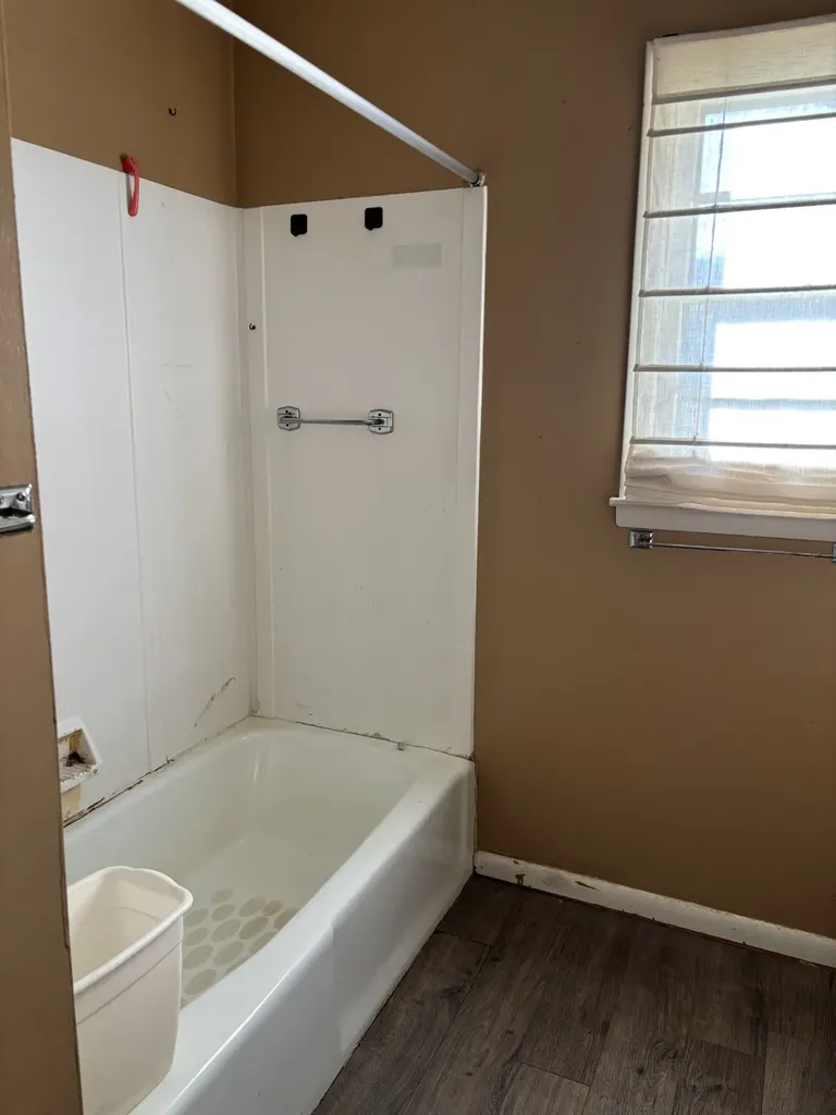 1711 N Grundy Quarles Highway Gainesboro TN 38562