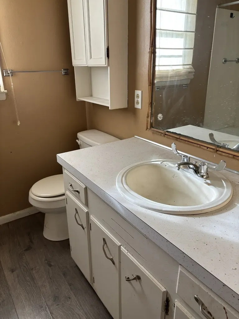1711 N Grundy Quarles Highway Gainesboro TN 38562