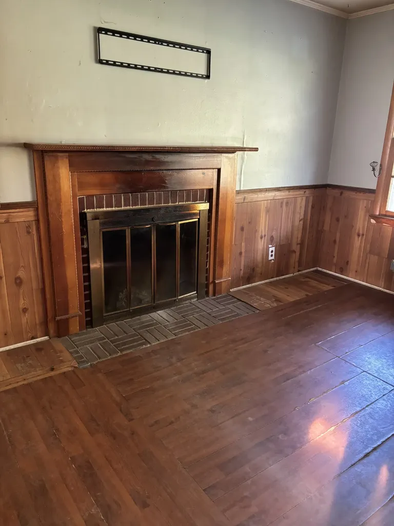 1711 N Grundy Quarles Highway Gainesboro TN 38562