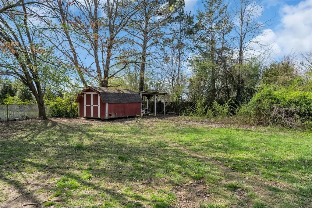 203 Twelve Oaks Road Tullahoma TN 37388
