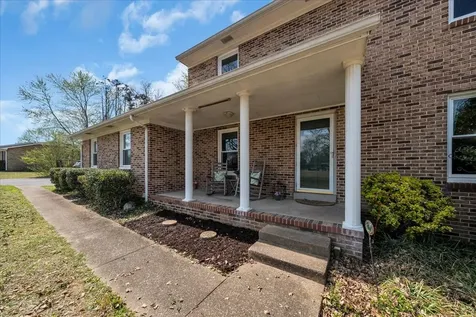 203 Twelve Oaks Road Tullahoma TN 37388