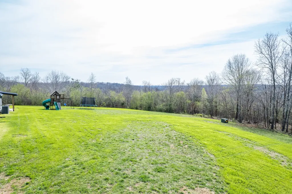 321 Old Sr 48 Centerville TN 37033