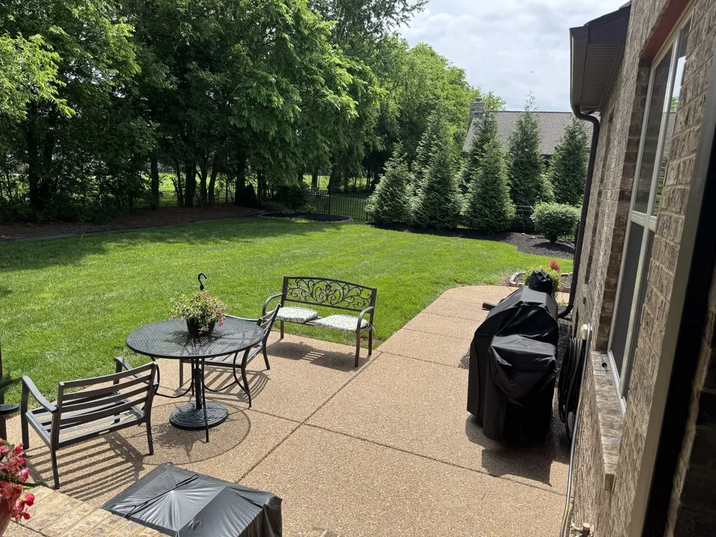 901 Larkspur Lane Lebanon TN 37087