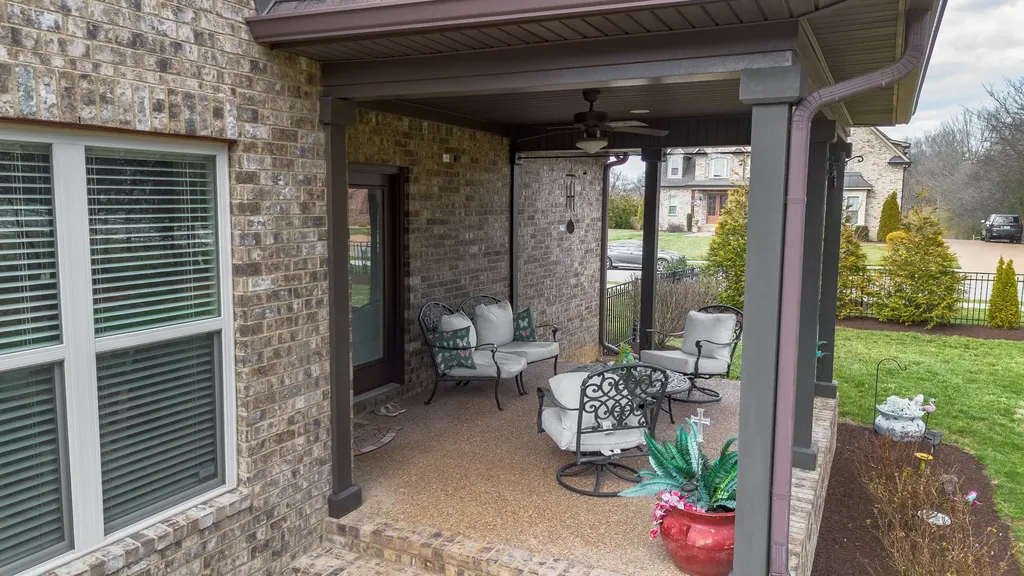 901 Larkspur Lane Lebanon TN 37087