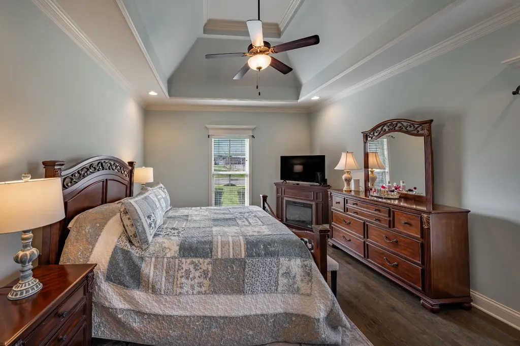 901 Larkspur Lane Lebanon TN 37087