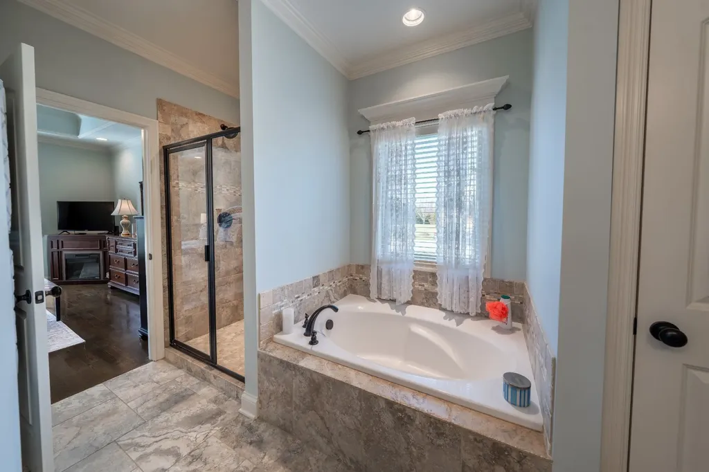 901 Larkspur Lane Lebanon TN 37087