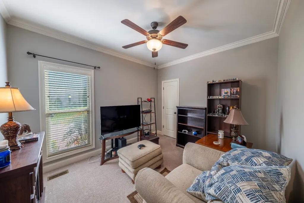 901 Larkspur Lane Lebanon TN 37087