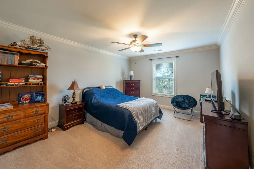 901 Larkspur Lane Lebanon TN 37087