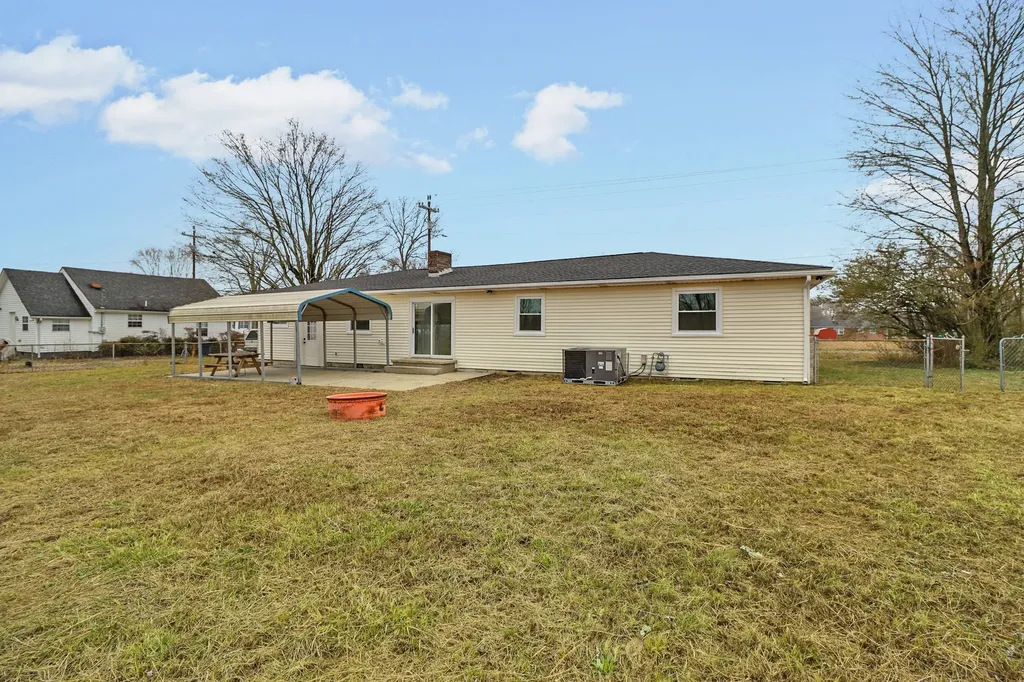 106 Dearman Street Smithville TN 37166