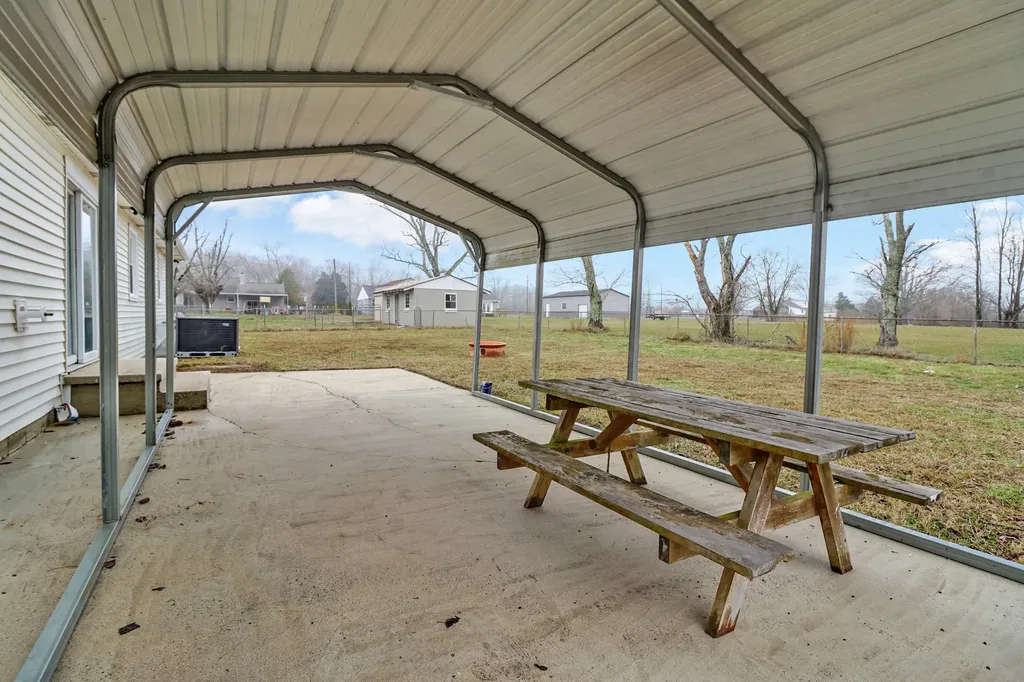 106 Dearman Street Smithville TN 37166