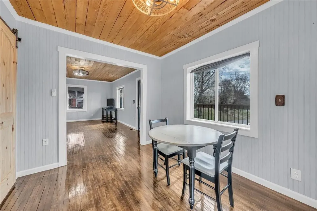27 Church Street Spencer TN 38585