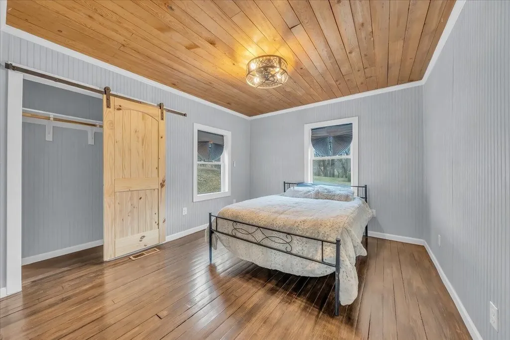 27 Church Street Spencer TN 38585