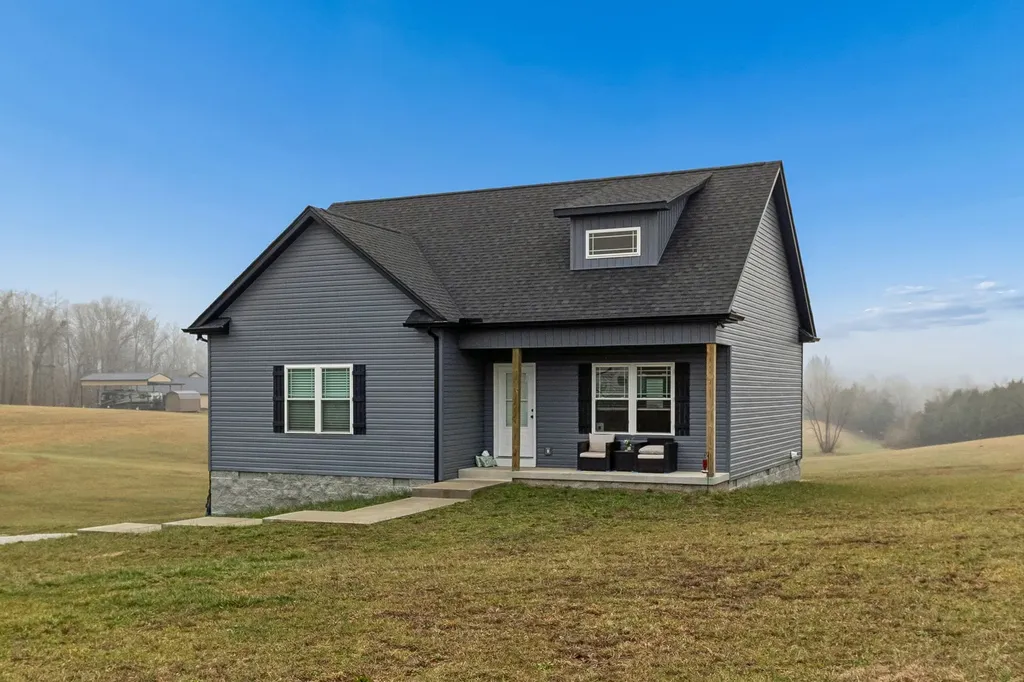 1159 Oak Grove Road Dickson TN 37055