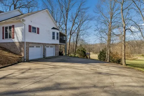 1728 Riverhaven Drive Adams TN 37010