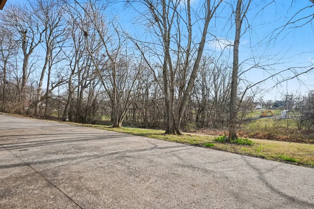 3072 Woody Lane Clarksville TN 37043