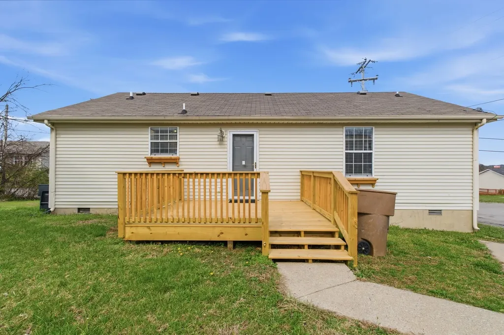 400 Shadetree Court Nashville TN 37207