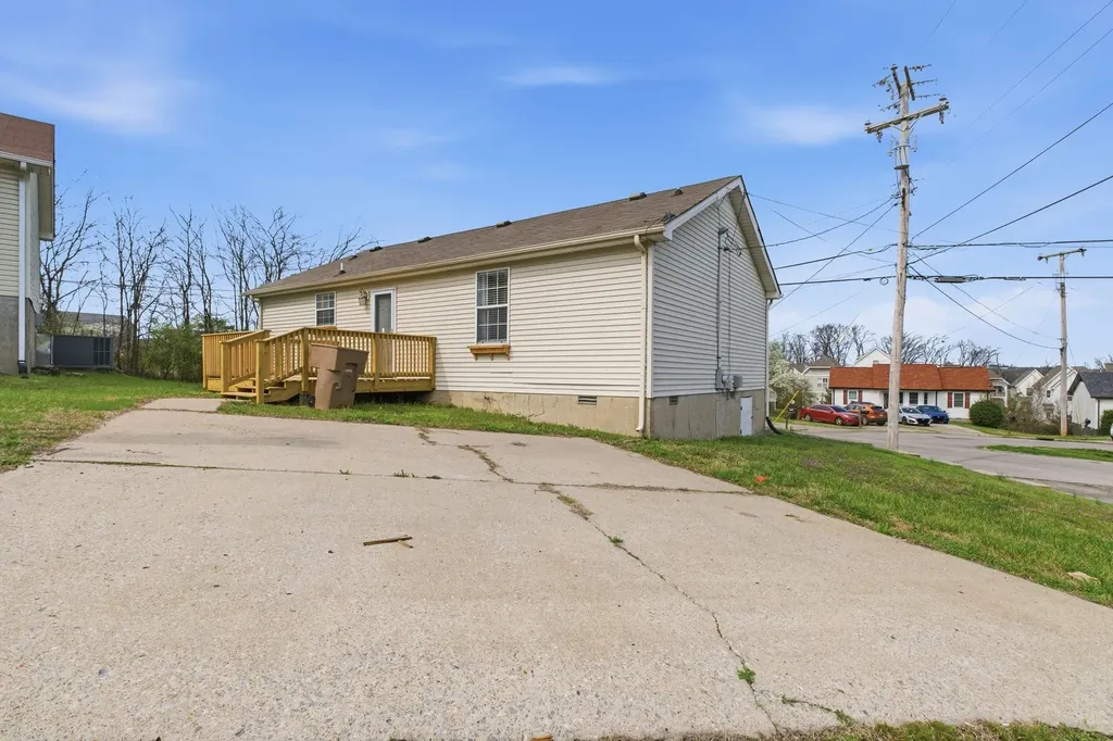 400 Shadetree Court Nashville TN 37207