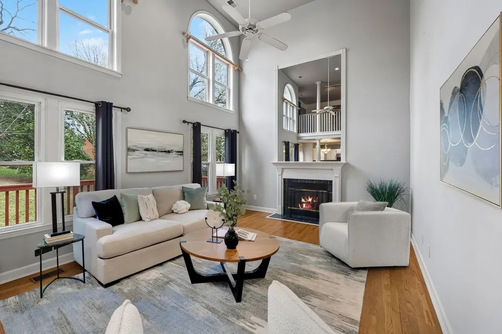 2213 S Ashford Court Nashville TN 37214