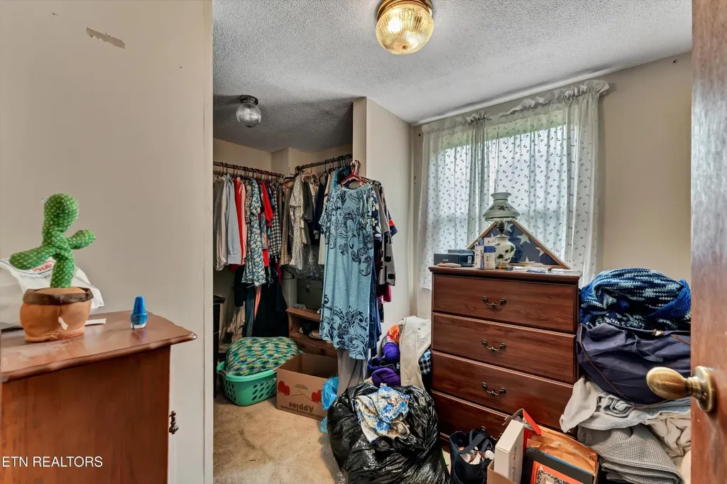 123 Sexton Lane Clinton TN 37716