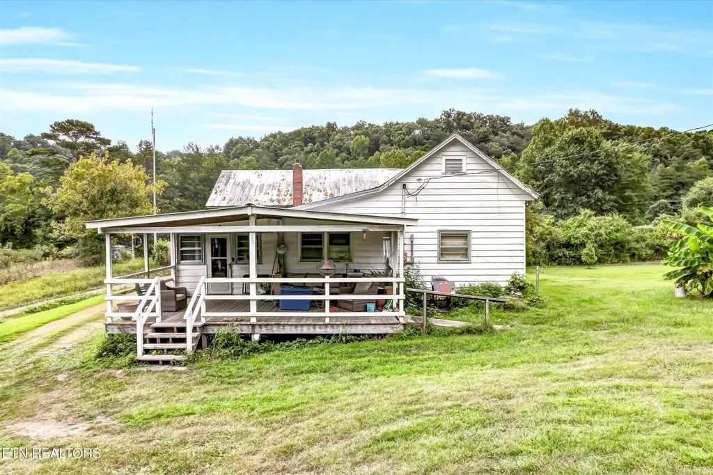 123 Sexton Lane Clinton TN 37716