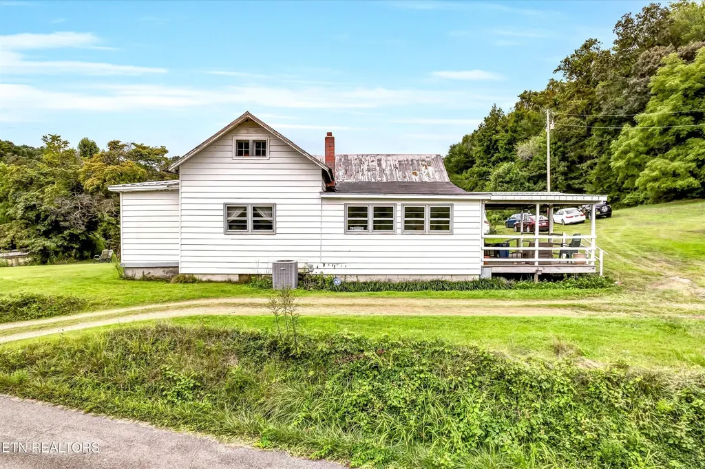 123 Sexton Lane Clinton TN 37716