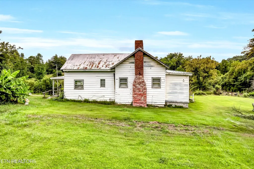123 Sexton Lane Clinton TN 37716