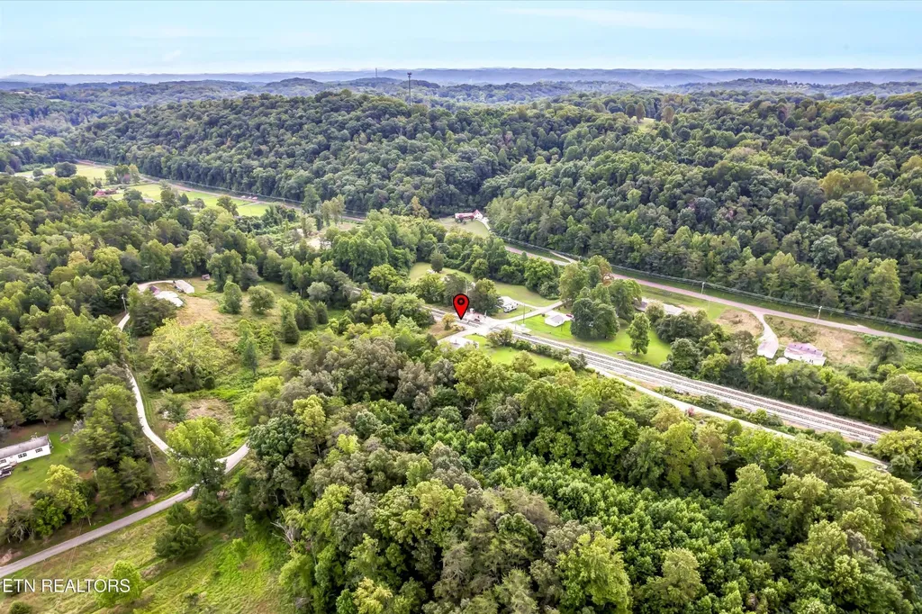 123 Sexton Lane Clinton TN 37716
