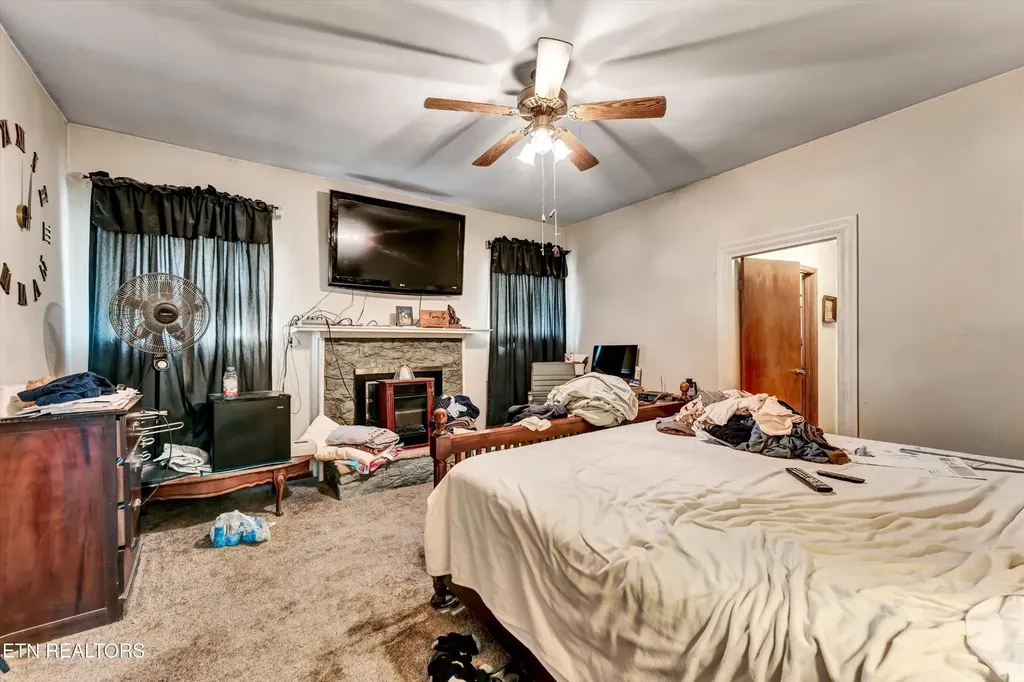 123 Sexton Lane Clinton TN 37716