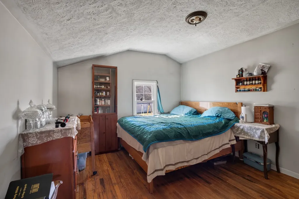 448 Holder Branch Lane Hartsville TN 37074
