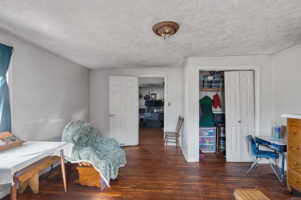 448 Holder Branch Lane Hartsville TN 37074